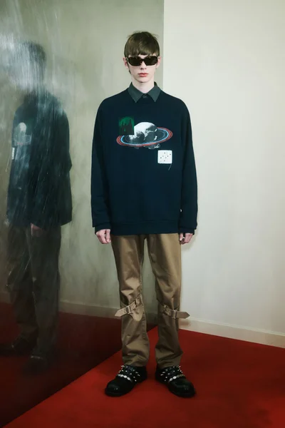 Look 26
